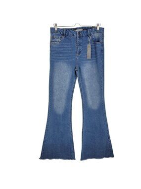 NWT Tractr Mid Rise Flare Jeans Size 10/30 medium wash Raw Hem